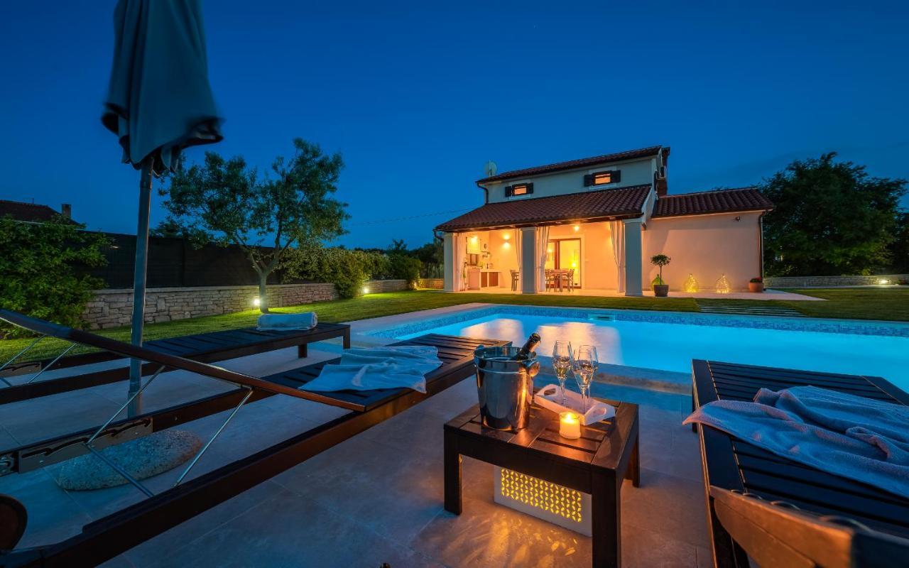 Villa Zara Marčana 外观 照片